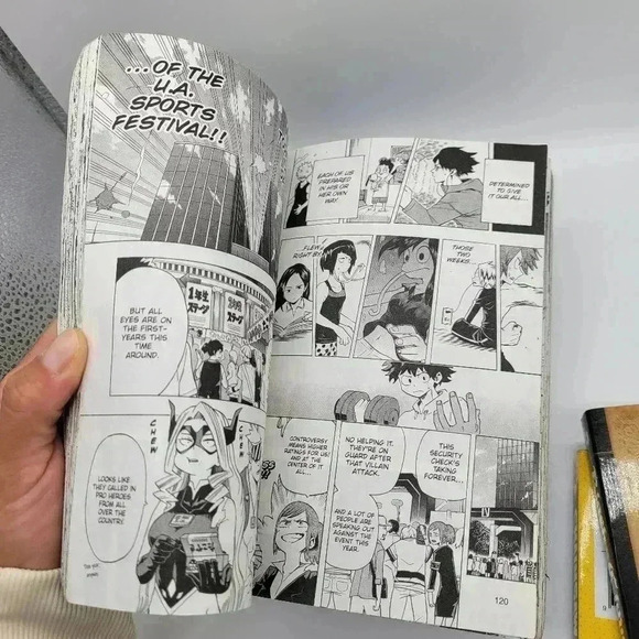 English Manga Lot of 5 Paperback Black & White Graphics - Picture 9 of 11